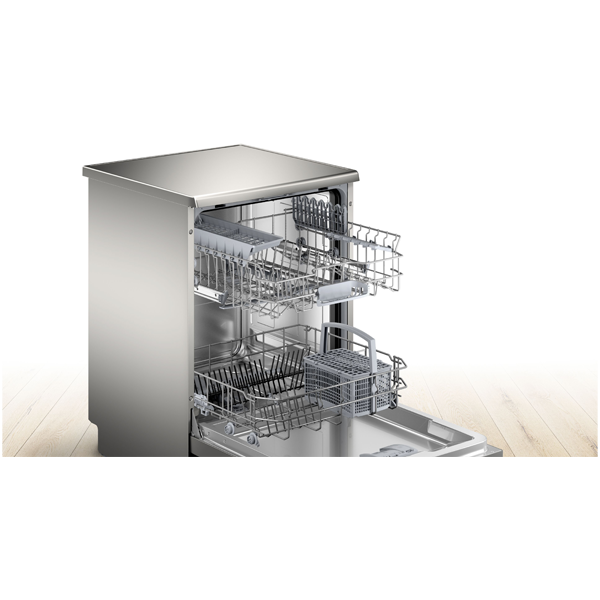 Bosch SMS2HKI03E stainless steel dishwasher
                                    image number 1